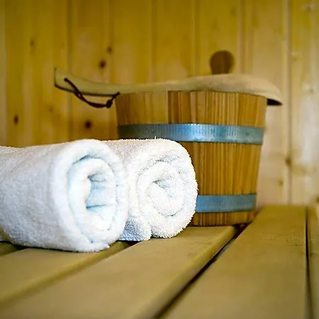 Otel In Cochem With Sauna And Garden 3*